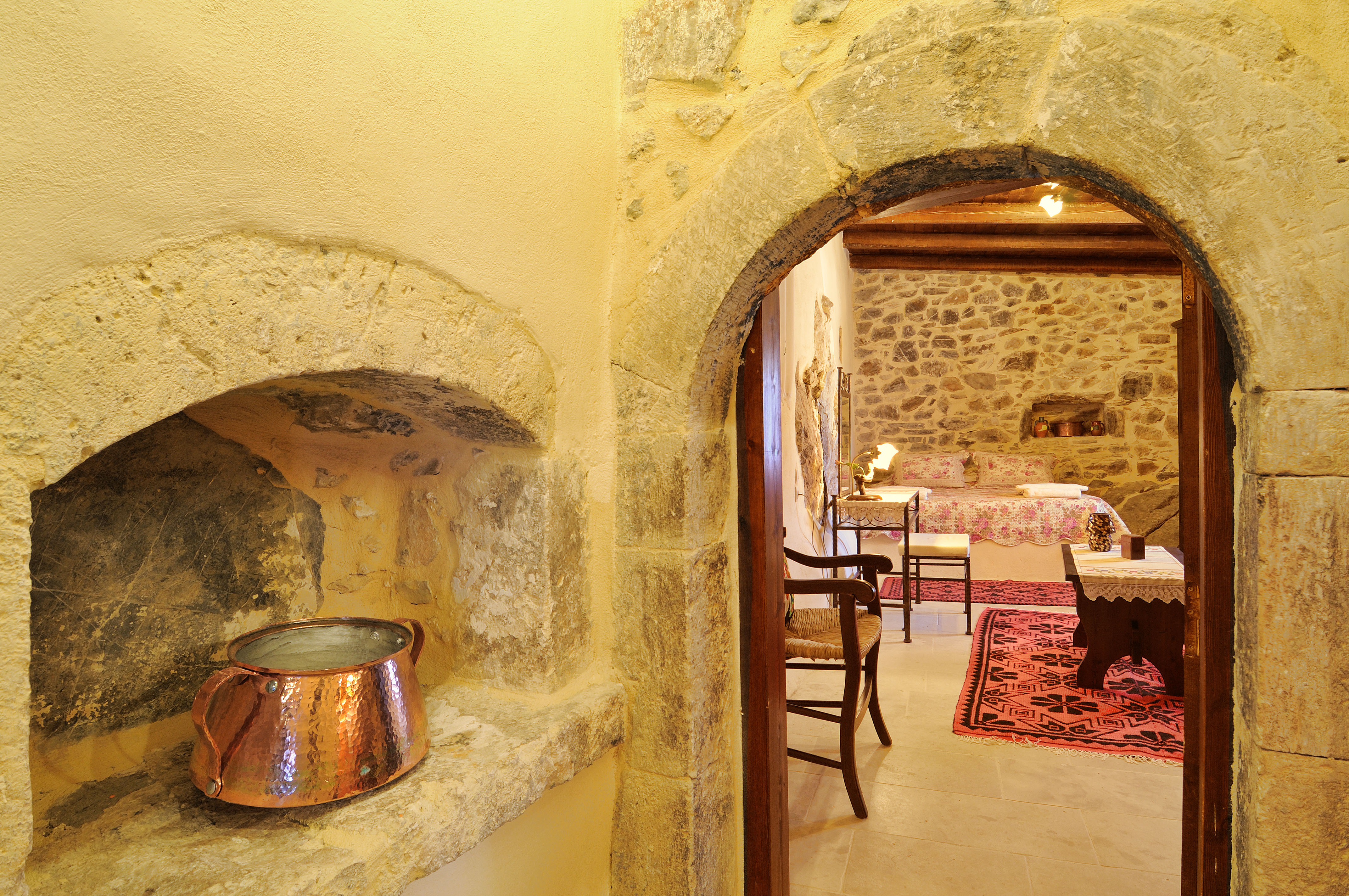 Maison de deux pièces avec une chambre à coucher