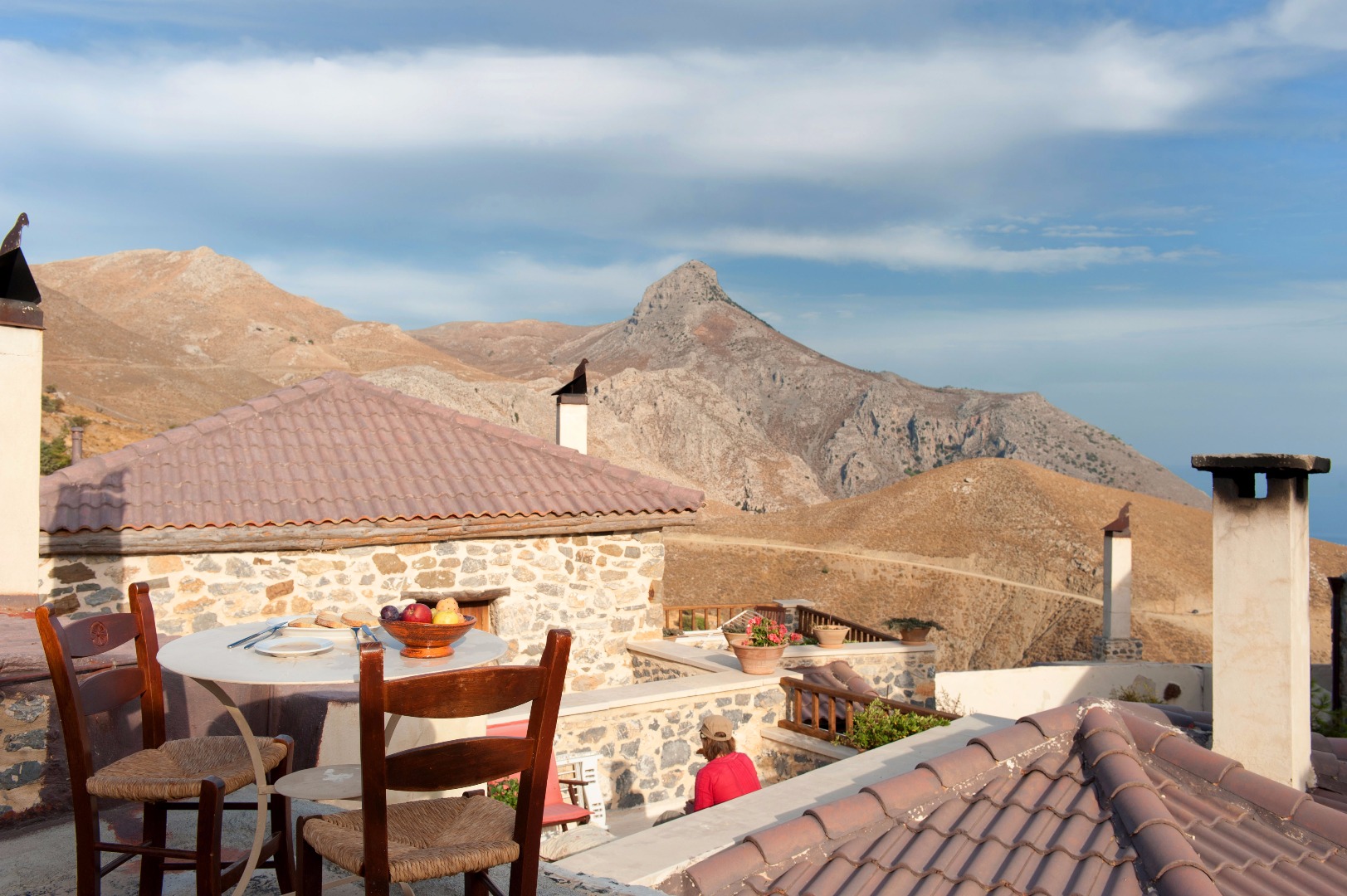 Maison de deux pièces avec une chambre à coucher