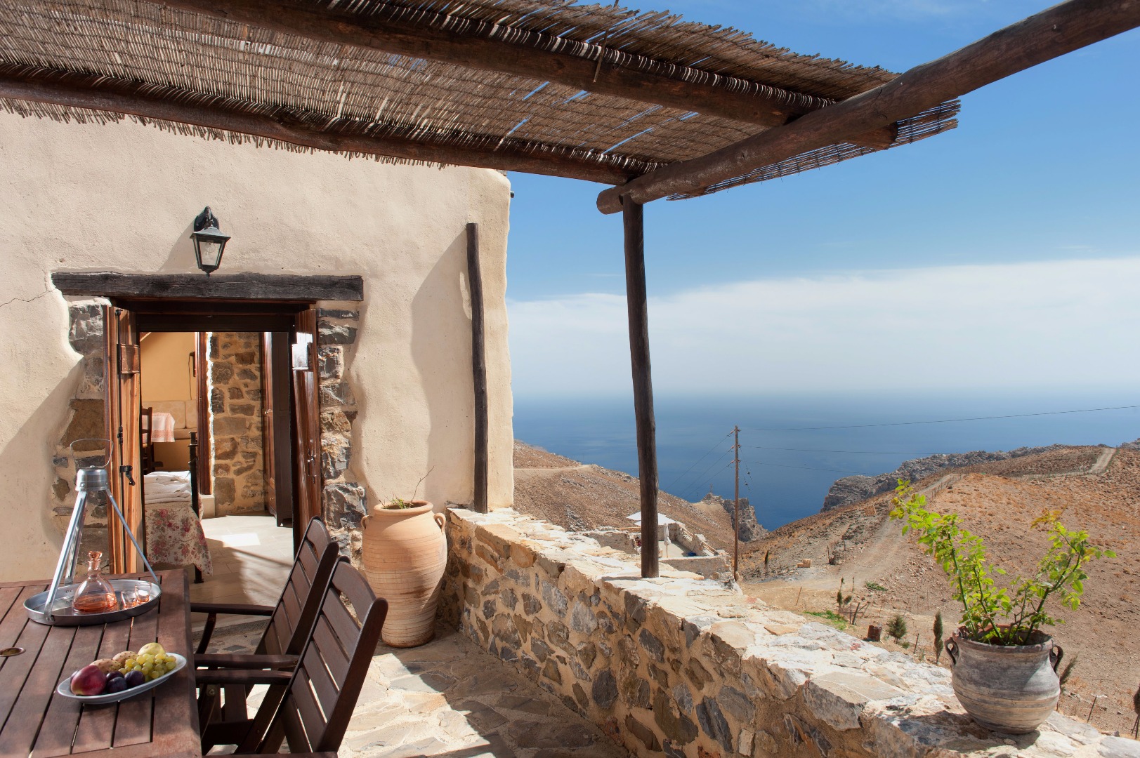 Maison de trois pièces avec deux chambres à coucher sur deux étages