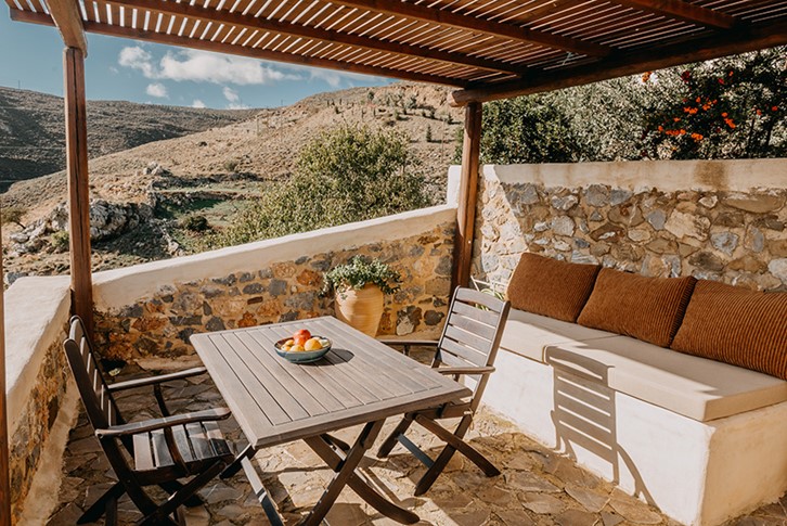 House in split levels with two bedrooms