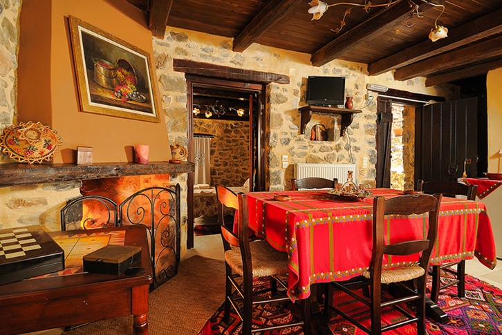 House in split levels with two bedrooms