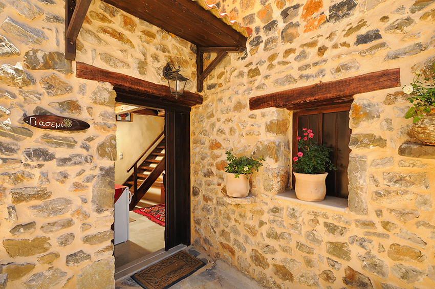 Zweistöckiges Dreizimmer-Appartement mit zwei Schlafzimmern