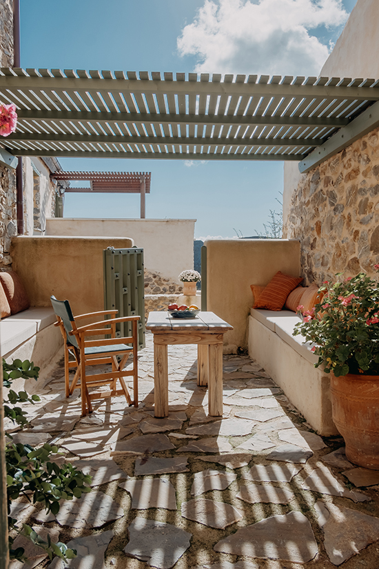 Maison de trois pièces avec deux chambres à coucher sur deux étages