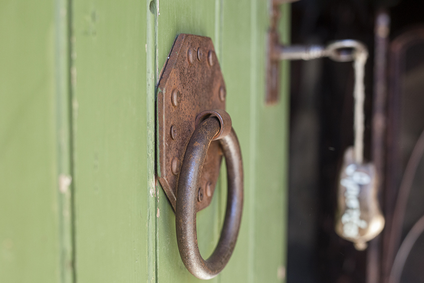 Maison de trois pièces avec deux chambres à coucher sur deux étages