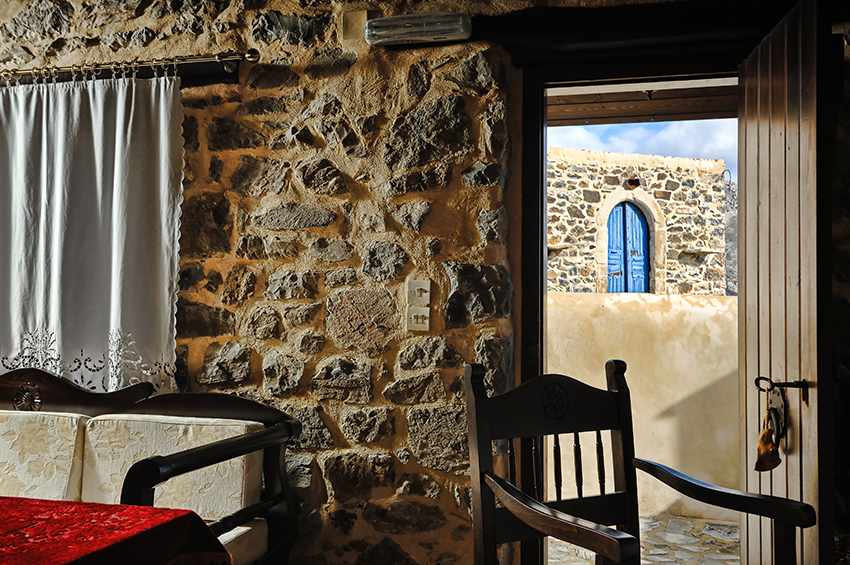 Τρίχωρη κατοικία με δύο υπνοδωμάτια θέα ξενώνα και θάλασσα