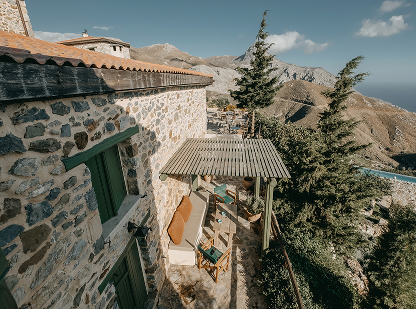Maison de deux pièces avec une chambre à coucher
