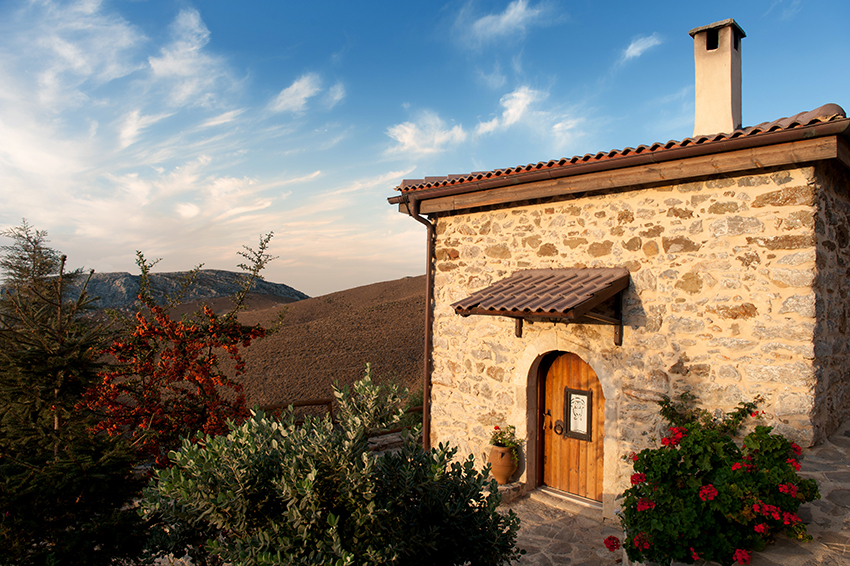 Maison de deux pièces avec une chambre à coucher